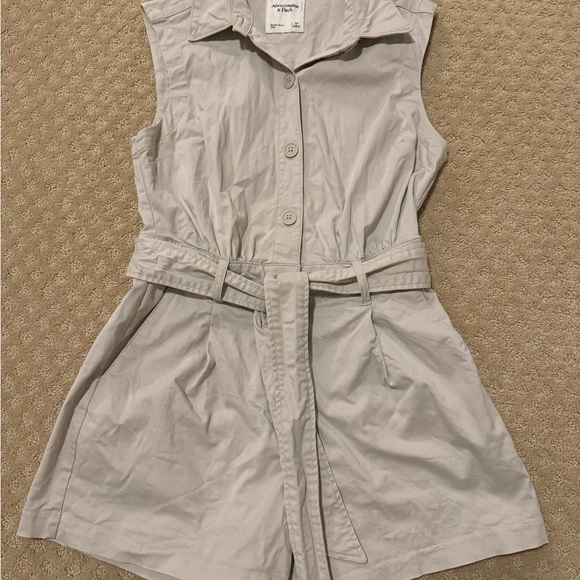 Abercrombie & Fitch Sleeveless Utility Romper - Khaki - Picture 1 of 3